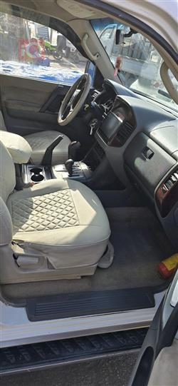 ميتسوبيشي باجيرو